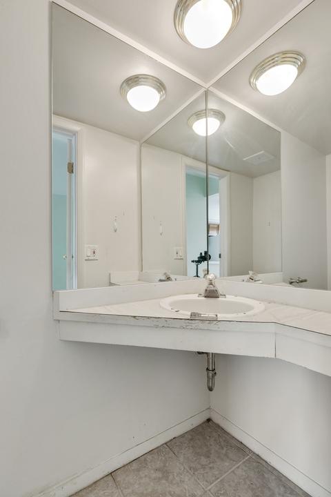 1790 Sessions Walk, Hoffman Estates, IL 60169 photo 12