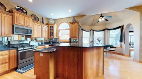 4104 Millstream Rd, Marengo, IL 60152 photo 7