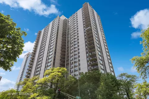 1255 N Sandburg Ter #2807E, Chicago, IL 60610