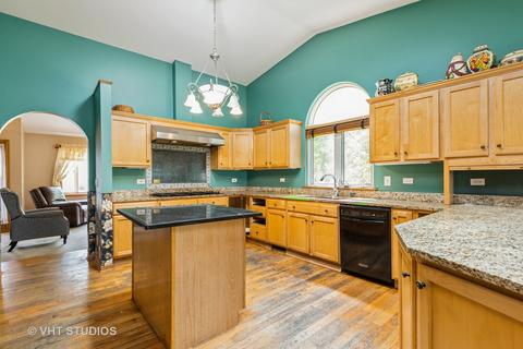 6113 Hilly Way, Cary, IL 60013 photo 4