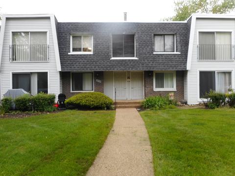 2720 Mitchell Dr #6, Woodridge, IL 60517
