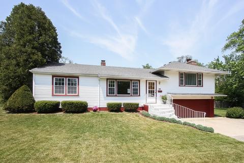 106 W Goebel Dr, Lombard, IL 60148