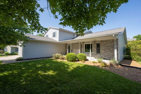 1211 S Vista View Ct, Mahomet, IL 61853