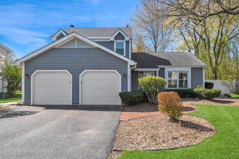 17577 W Woodland Dr, Grayslake, IL 60030