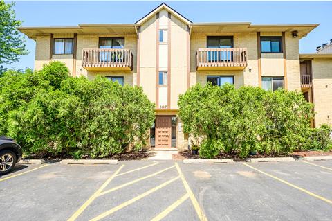 107 Olesen Dr #3D, Naperville, IL 60540