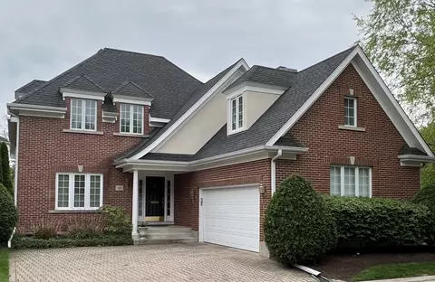 33 Windsor Dr, Elmhurst, IL 60126