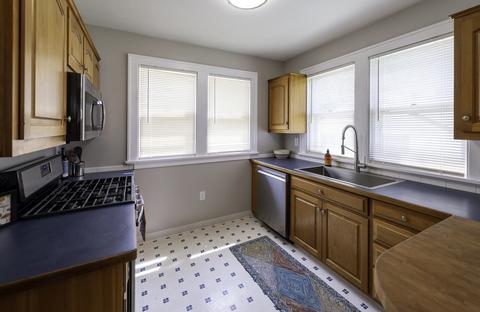 607 N Willis Ave, Champaign, IL 61821 photo 9