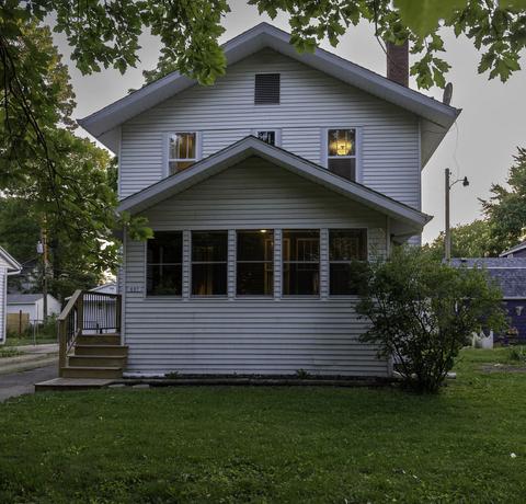607 N Willis Ave, Champaign, IL 61821