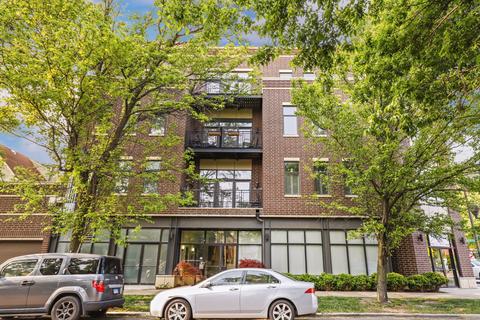 1740 W Cornelia Ave #303, Chicago, IL 60657