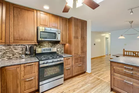4400 Sycamore Ln, Rolling Meadows, IL 60008 photo 3