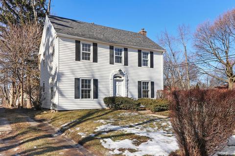 1346 Hickory St, Waukegan, IL 60085