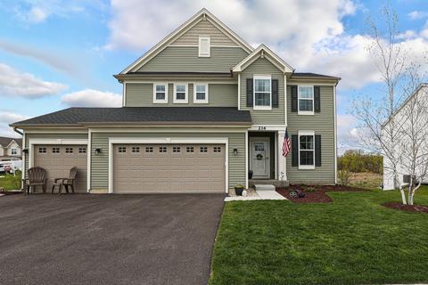 216 Barry Rd, South Elgin, IL 60177