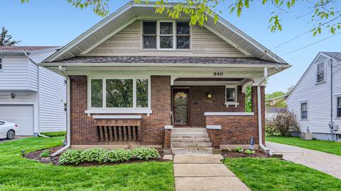 940 Logan Ave, Elgin, IL 60120