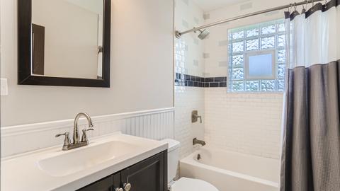 940 Logan Ave, Elgin, IL 60120 photo 8