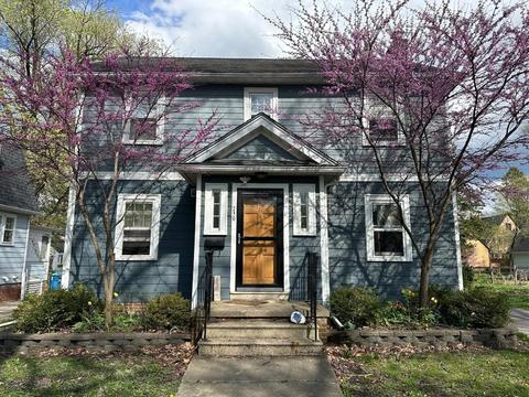 230 S Gladstone Ave, Aurora, IL 60506