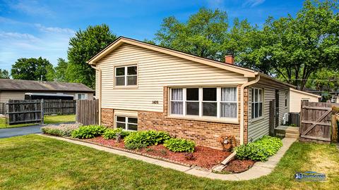 1426 Leslie Ave, Round Lake Beach, IL 60073