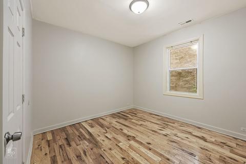 3103 W Polk St, Chicago, IL 60612 photo 4
