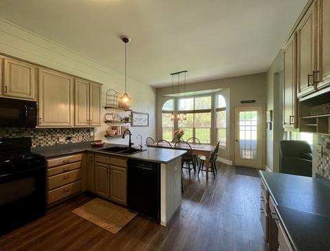5202 Heather Ln, Johnsburg, IL 60051 photo 6
