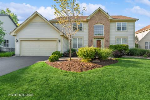 7446 Clarewood Ln, Gurnee, IL 60031