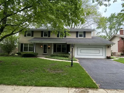 1714 Executive Ln, Glenview, IL 60026