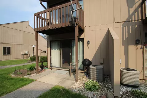 57 Vail Colony #9, Fox Lake, IL 60020