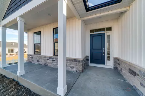 2006 Carter Ct, Mchenry, IL 60051