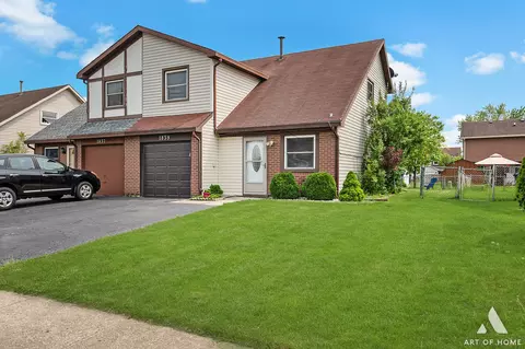 1839 Whitney Dr, Hanover Park, IL 60133