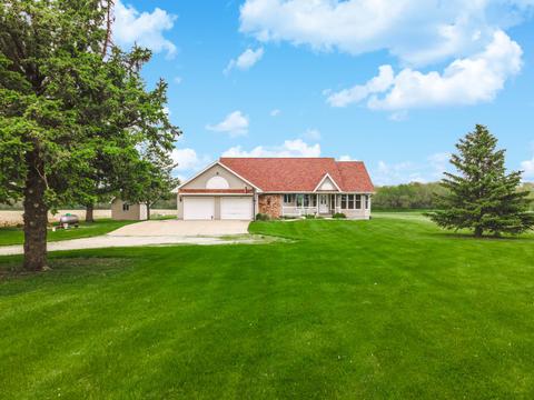 9375 E 3000 North Rd, Manville, IL 61319