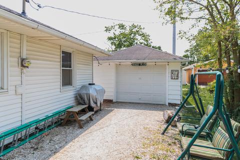 209 E 2nd St, Gridley, IL 61744 photo 15