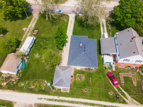 209 E 2nd St, Gridley, IL 61744 photo 19