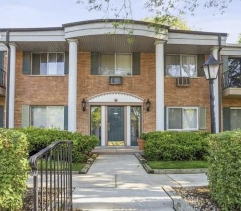 2311 S Goebbert Rd #B203, Arlington Heights, IL 60005