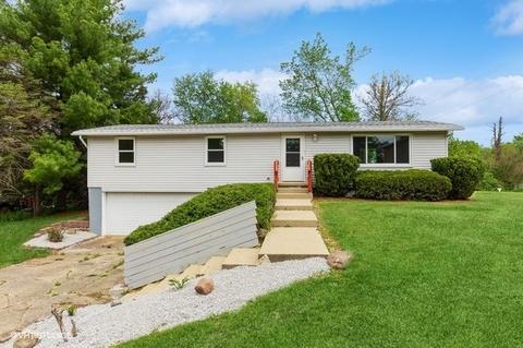 4677 Circle Dr, Heyworth, IL 61745