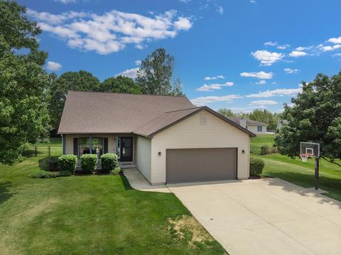 113 S Pintail Ln, Downs, IL 61736