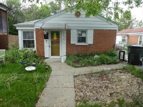 9438 Nerbonne Ave, Franklin Park, IL 60131