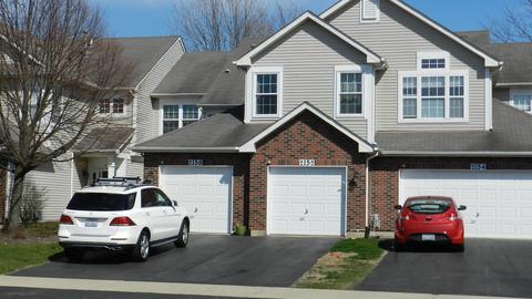 2150 Fulham Dr, Naperville, IL 60564