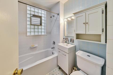 1430 W Warner Ave, Chicago, IL 60613 photo 16