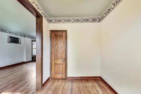 1430 W Warner Ave, Chicago, IL 60613 photo 31