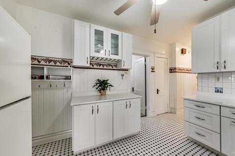 1430 W Warner Ave, Chicago, IL 60613 photo 13