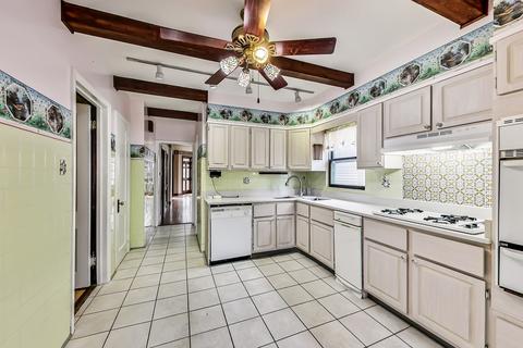 1430 W Warner Ave, Chicago, IL 60613 photo 32