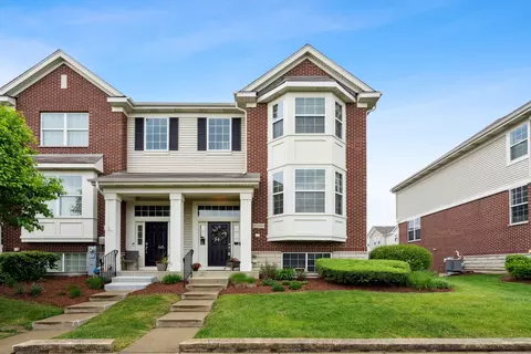 15349 Sheffield Square Pkwy, Orland Park, IL 60462