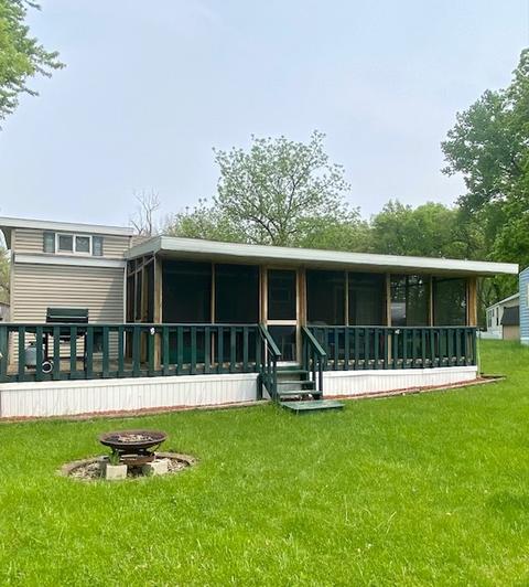 11220 Woodhaven, Sublette, IL 61367