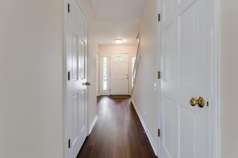 4746 Amber Cir, Hoffman Estates, IL 60192 photo 8