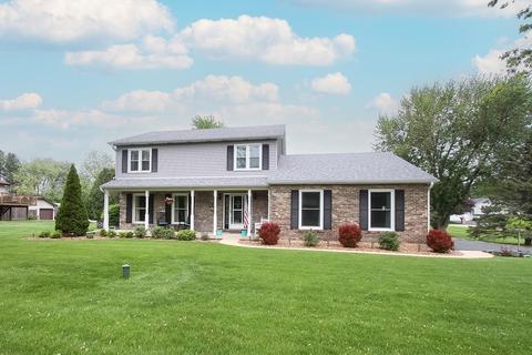 4 N670 Council Ct, Elburn, IL 60119