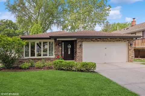 28 Poplar Pl, La Grange, IL 60525