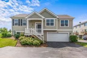 1690 Ruby Dr, Pingree Grove, IL 60140