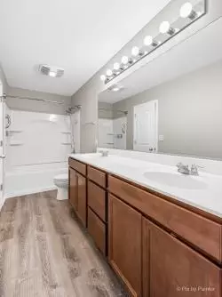 1690 Ruby Dr, Pingree Grove, IL 60140 photo 9