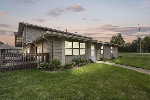 5700 Dutch Mill Ct #C, Hanover Park, IL 60133