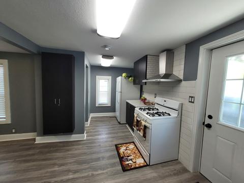 290 W Hickory St, Kankakee, IL 60901 photo 7