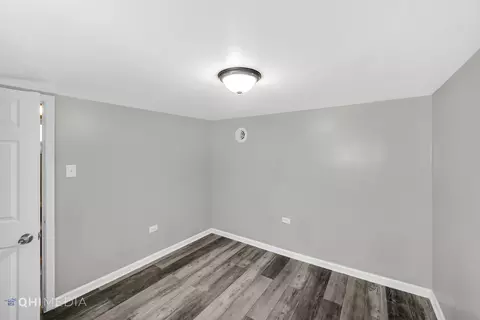 2540 E 96th St, Chicago, IL 60617 photo 17