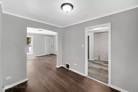 2540 E 96th St, Chicago, IL 60617 photo 7